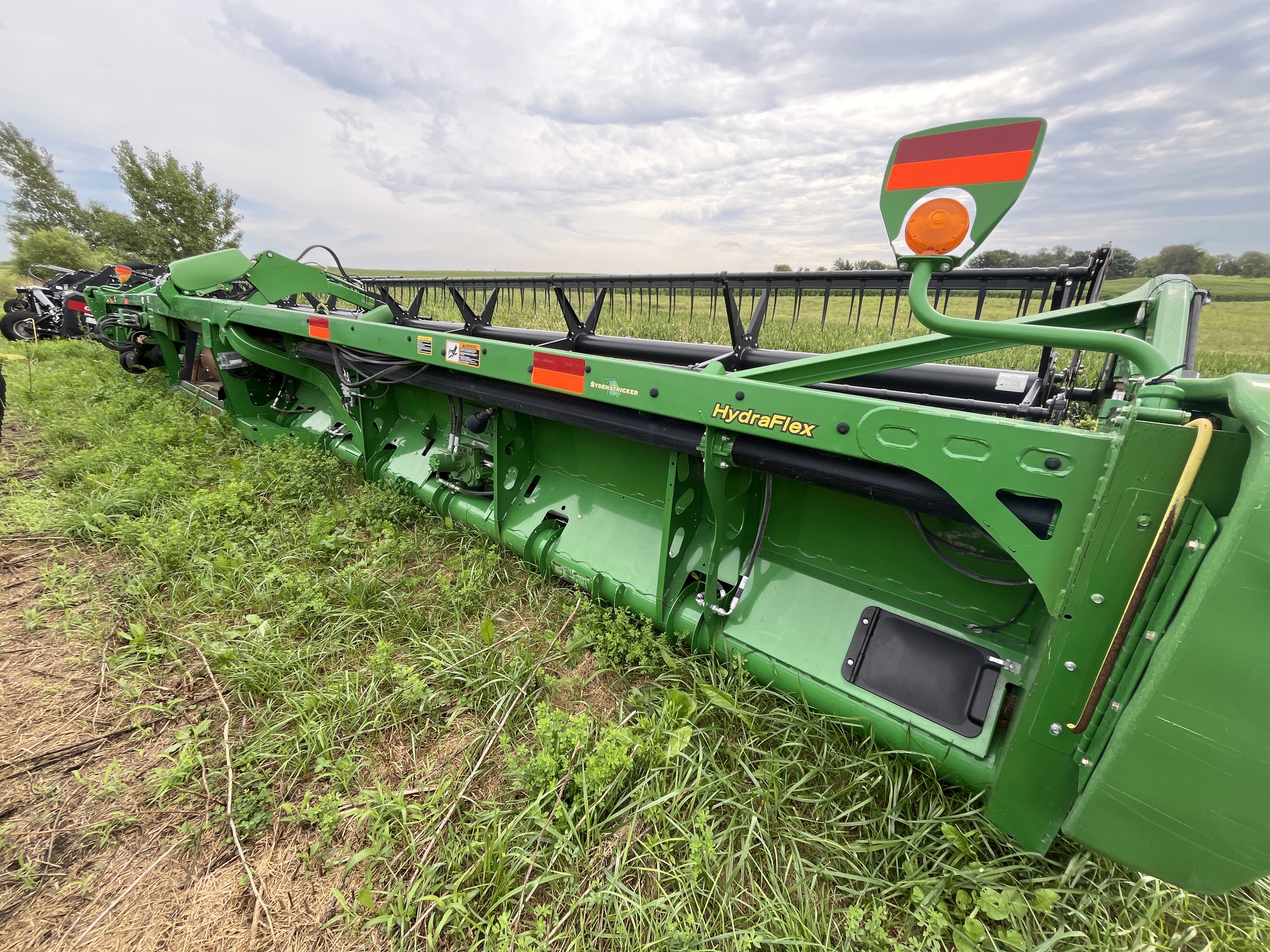 2012 John Deere 640FD Image 1