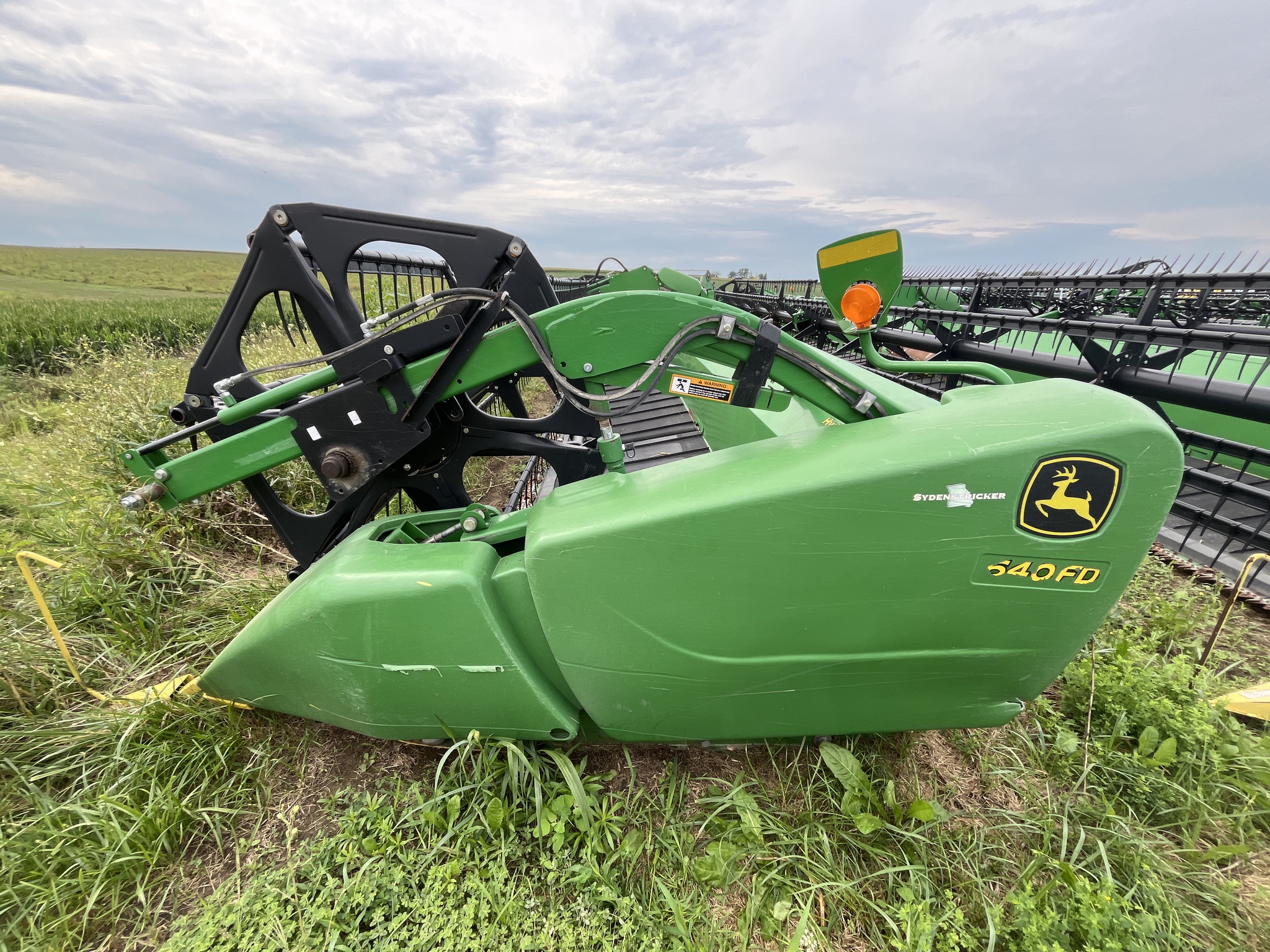 2012 John Deere 640FD Image 9