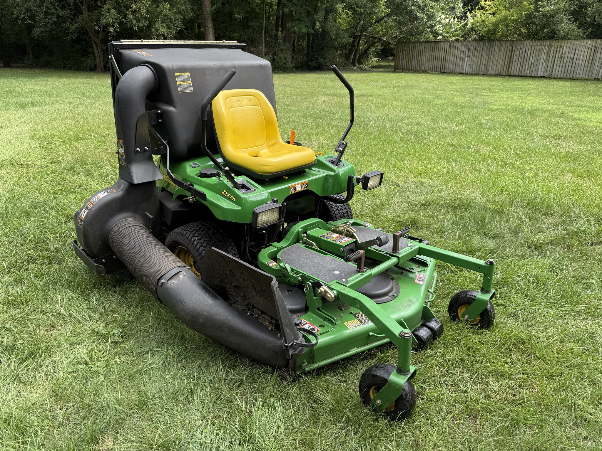 2004 John Deere F687 Image 1