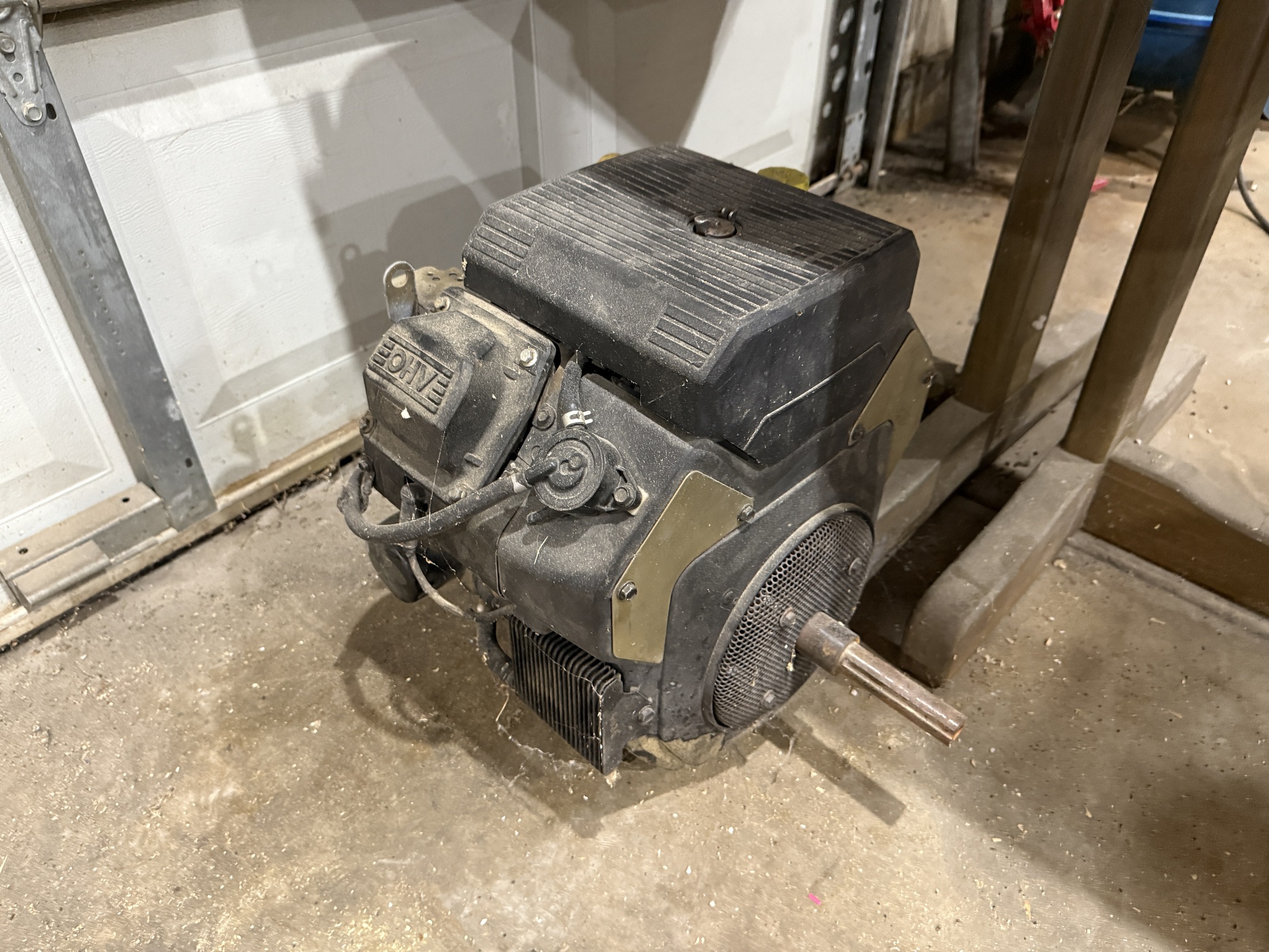 2004 John Deere F687 Image 16