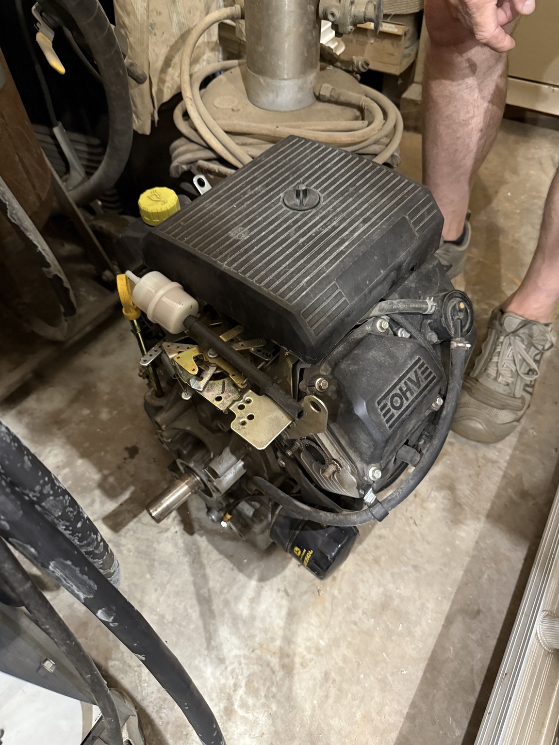 2004 John Deere F687 Image 19