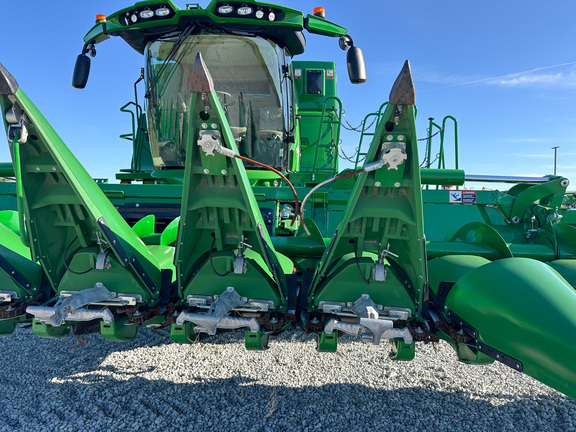 2023 John-Deere C16F