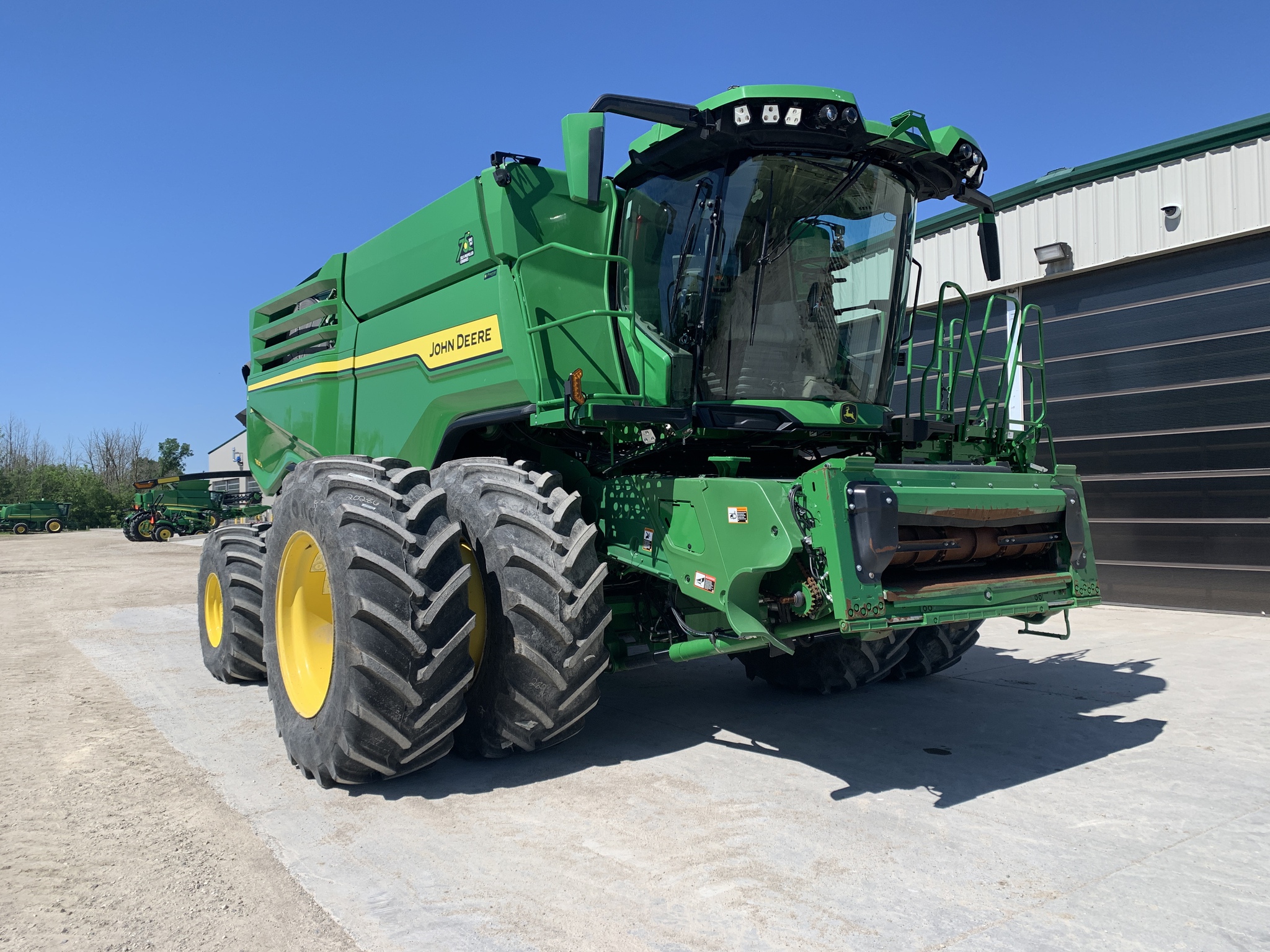 2022 John Deere X9 1100 Image 1