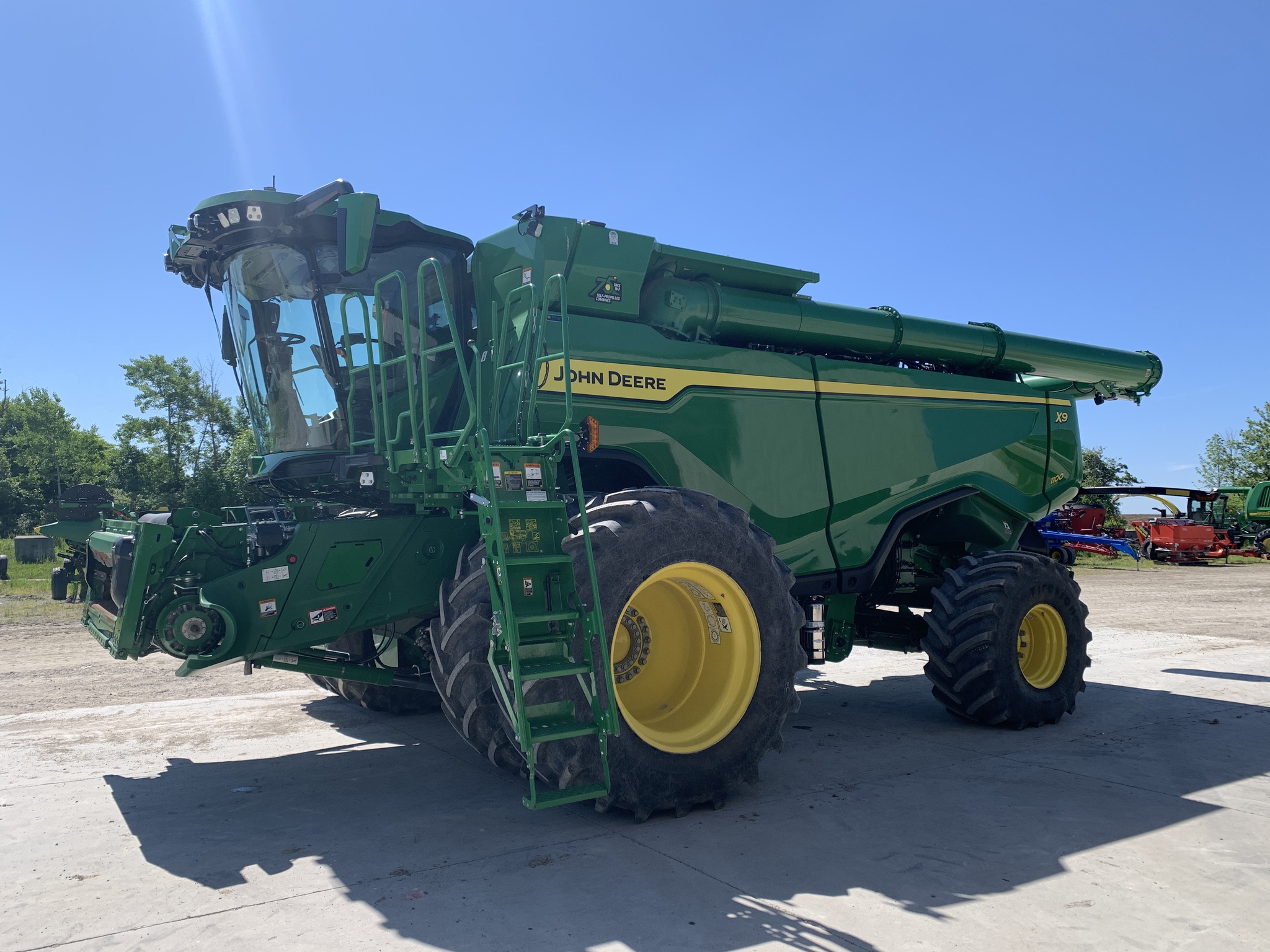 2022 John Deere X9 1100 Image 2