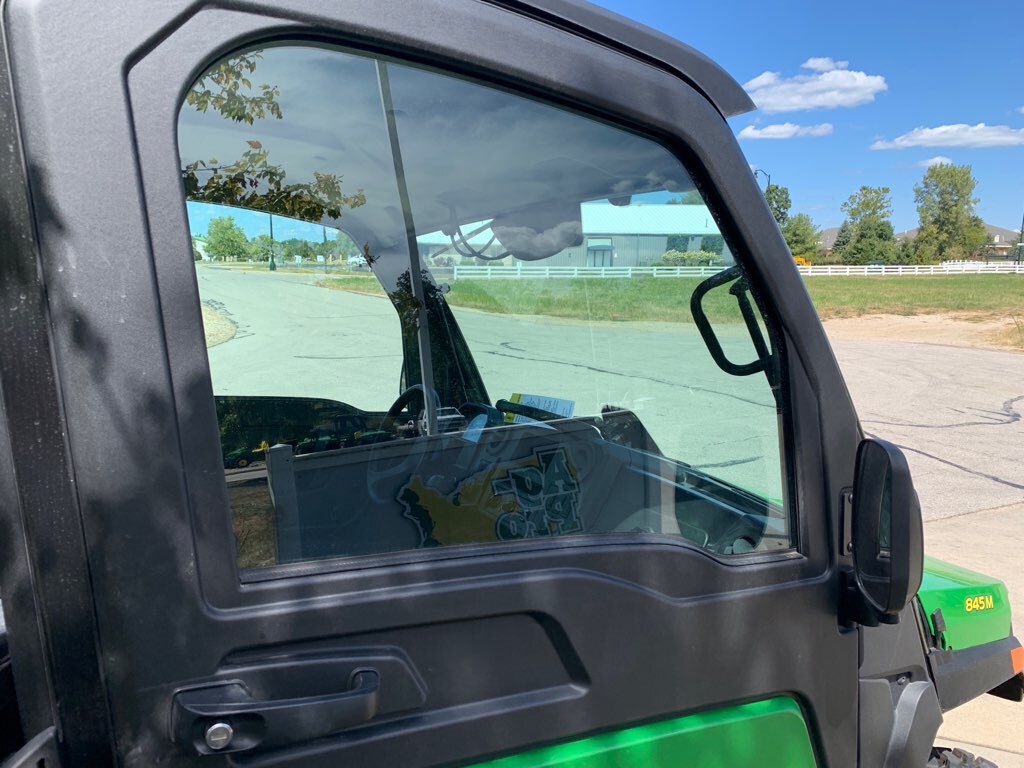 2025 John Deere XUV845M Image 9
