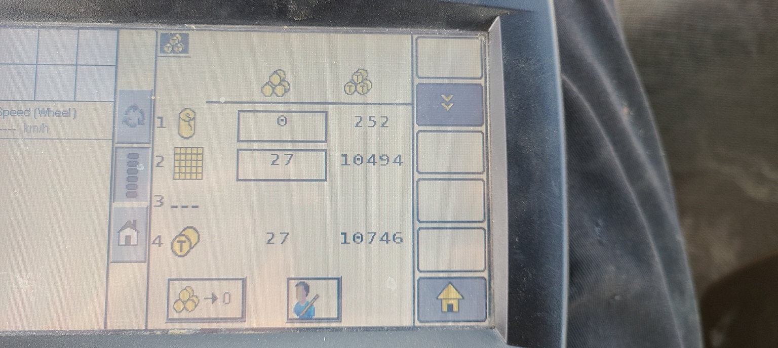 2020 New Holland Rollbelt 560 Image 9