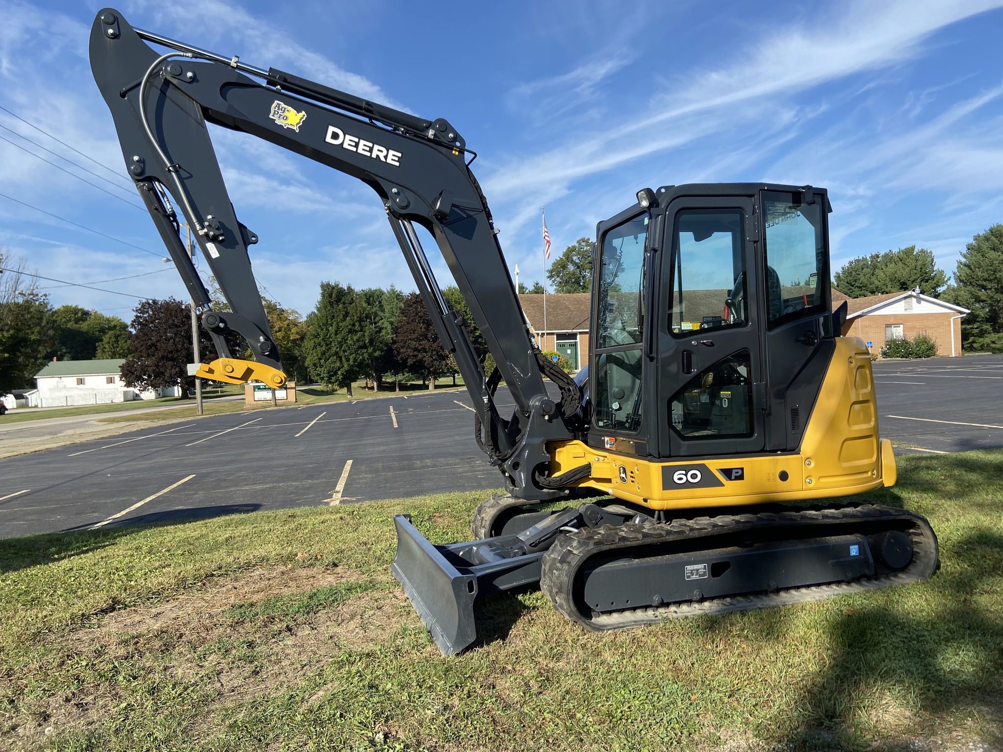 2025 John Deere 60 P Image 2