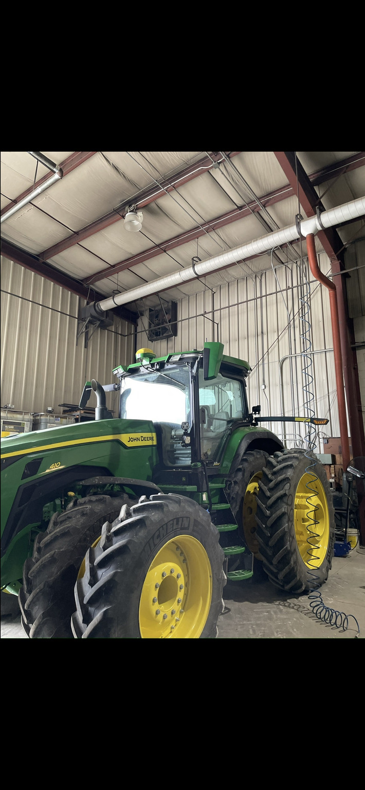 2023 John Deere 8R 410 Image 6