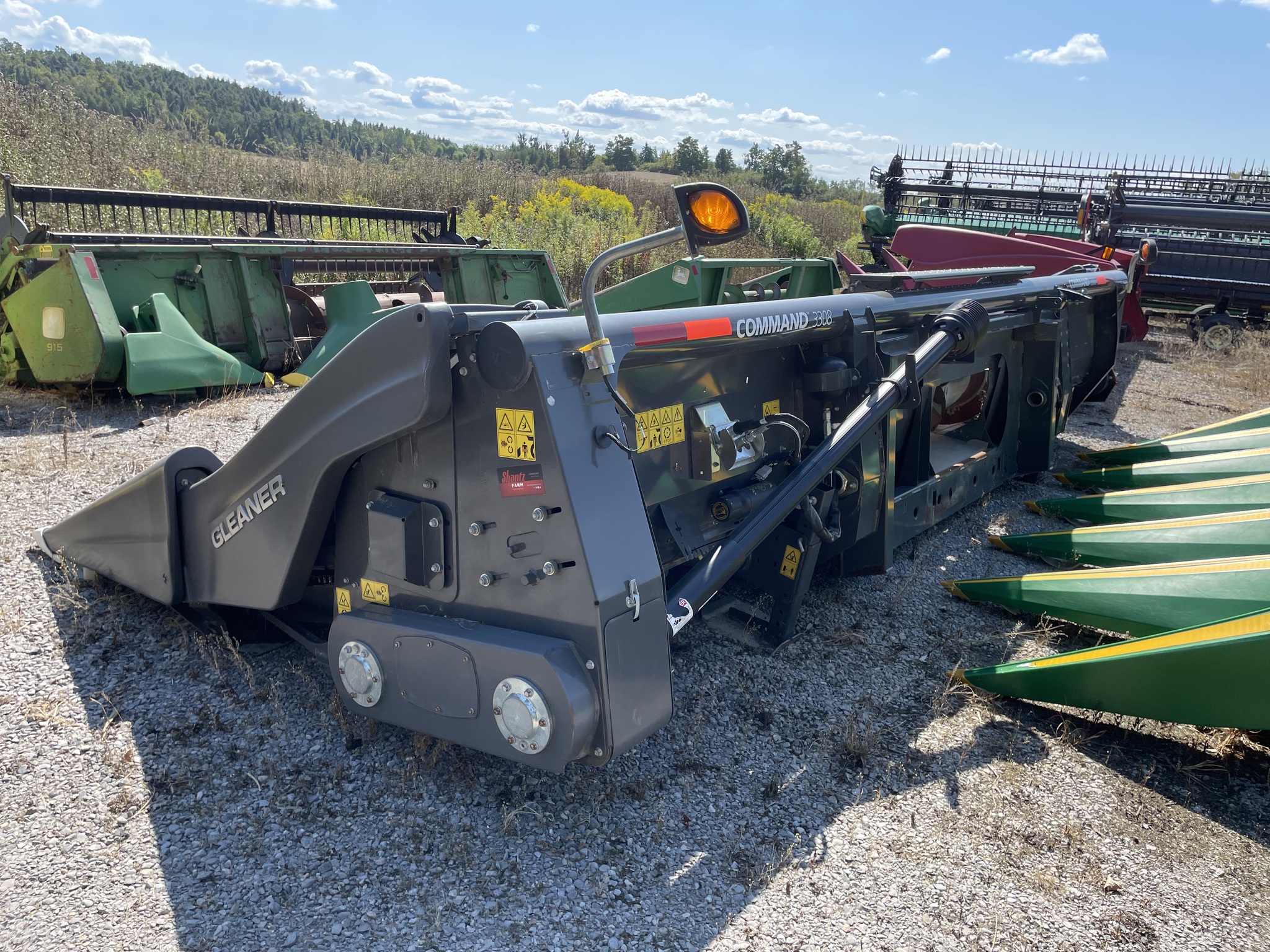 Gleaner 3308 Image 8