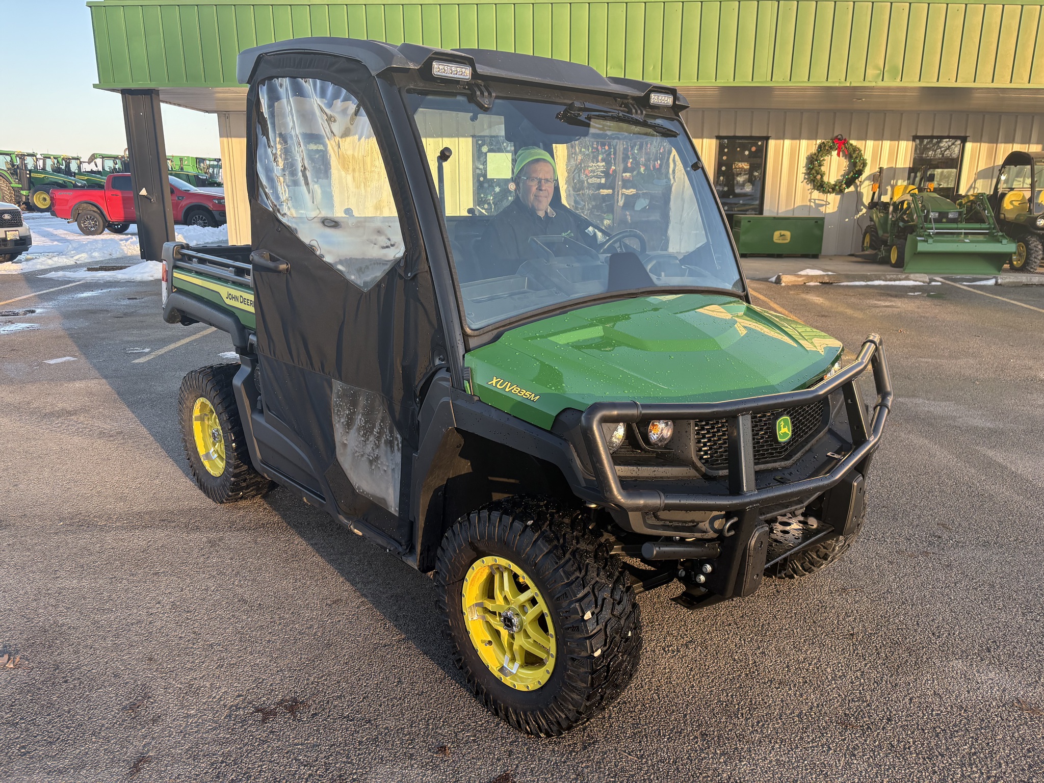  2024 John Deere XUV 835M at Heritage Tractor in Kewanee, IL