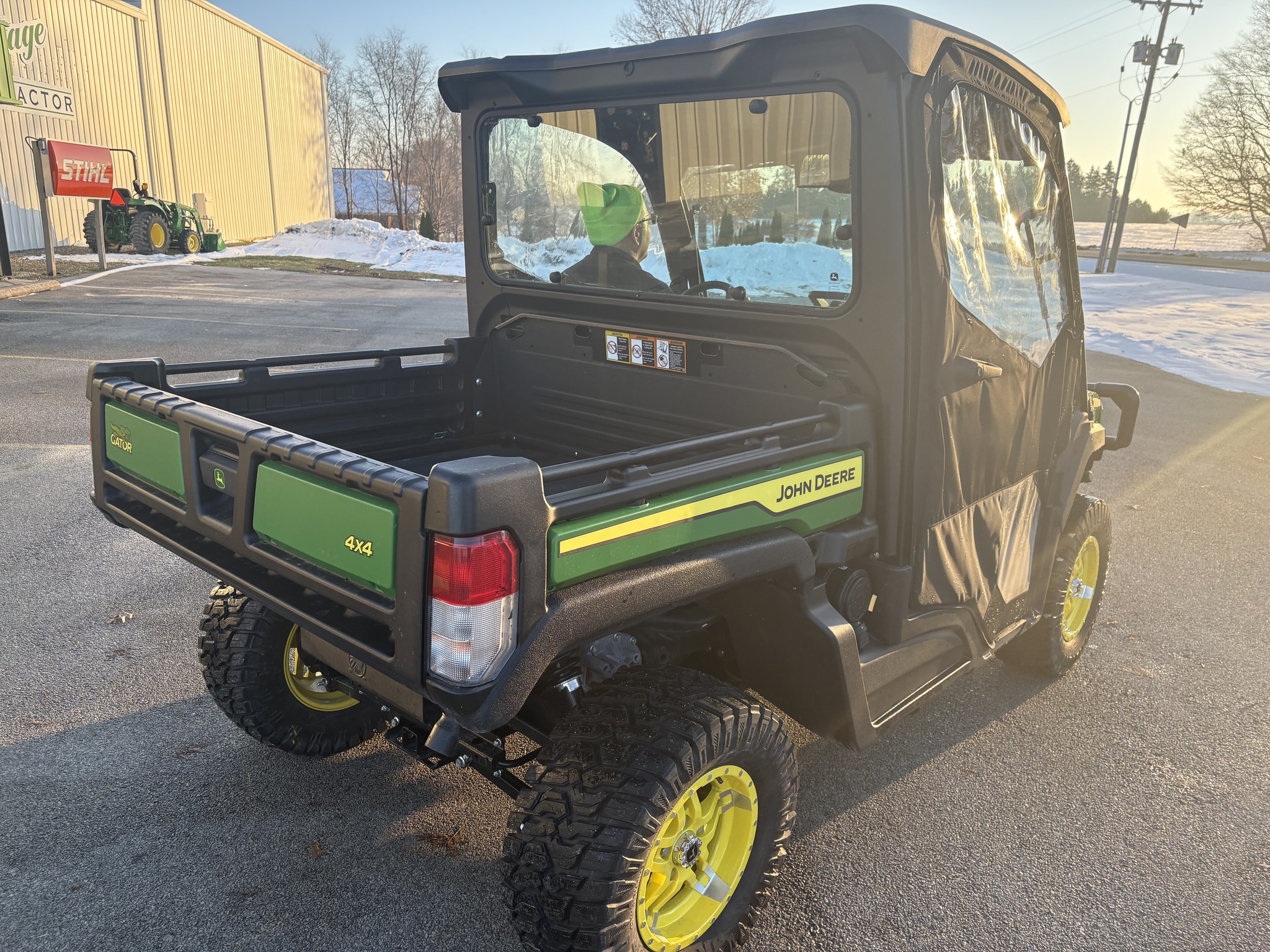  2024 John Deere XUV 835M at Heritage Tractor in Kewanee, IL