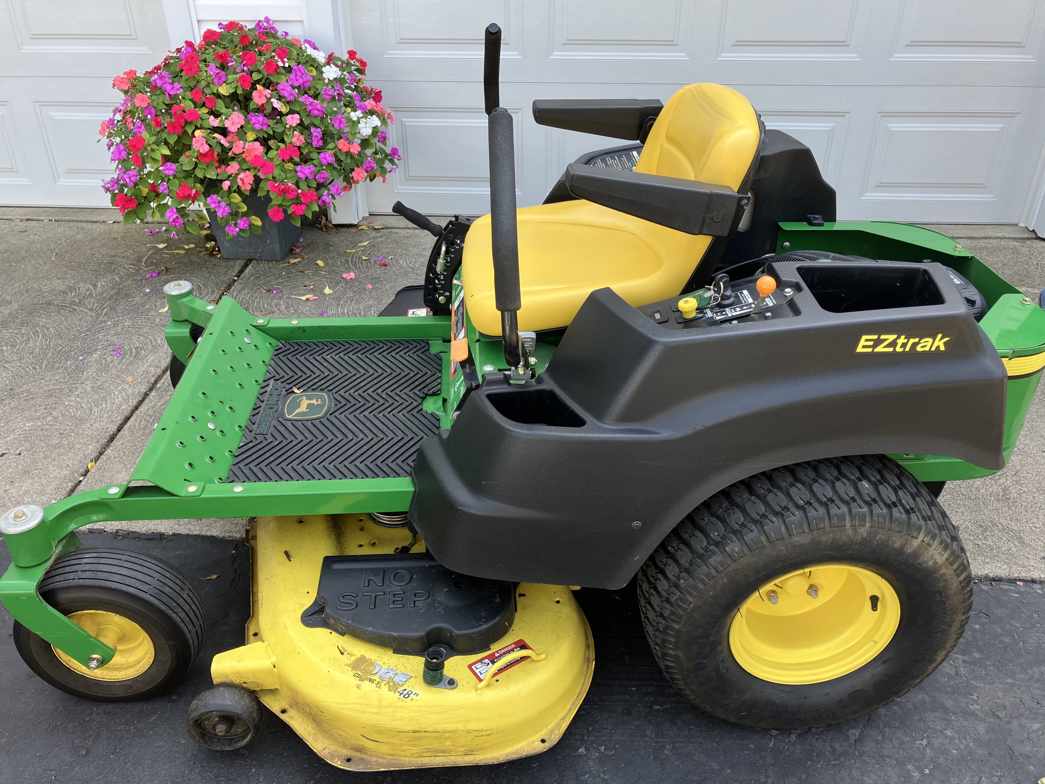 2013 John Deere Z425 Image 3