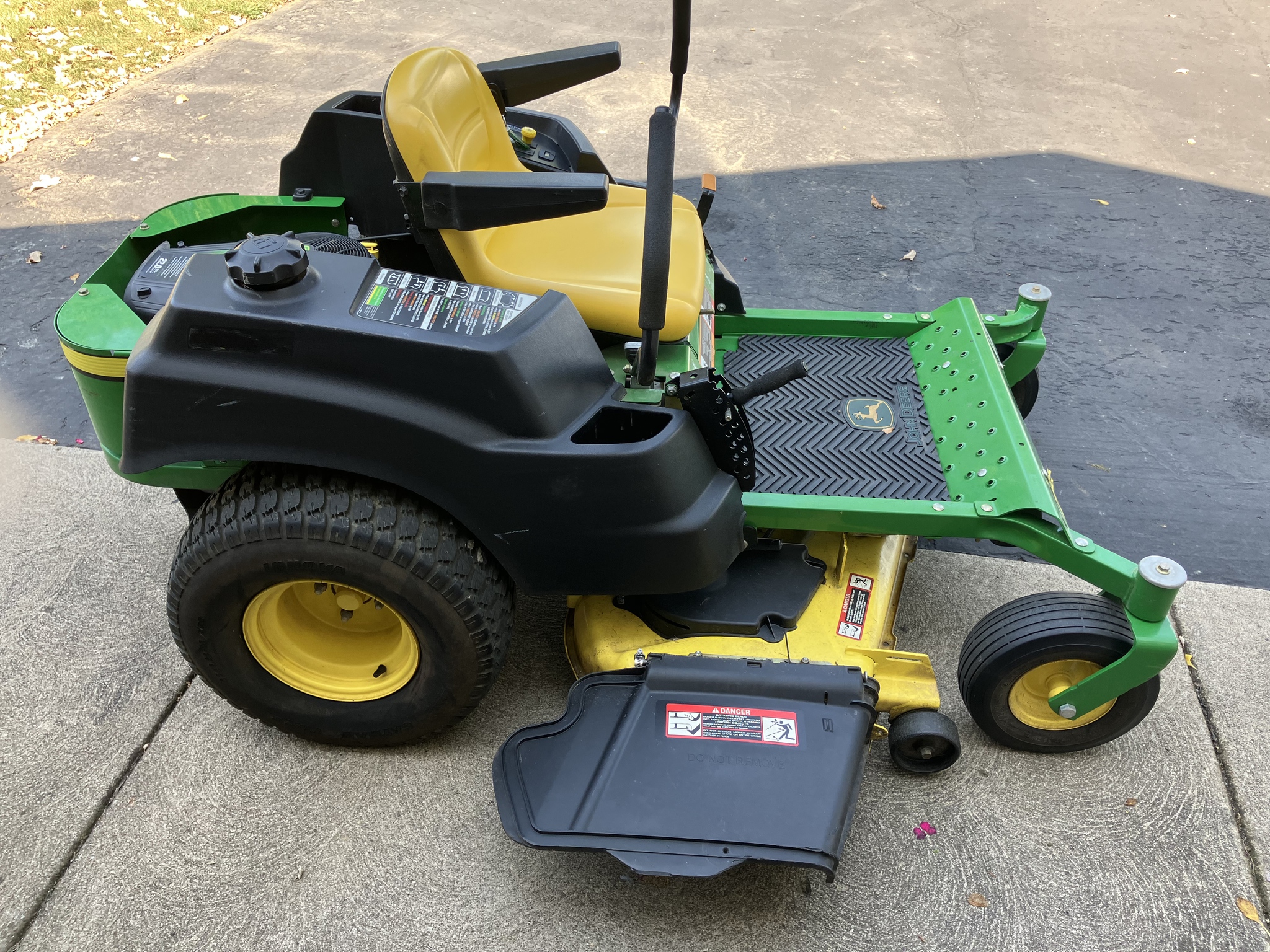 2013 John Deere Z425 Image 1
