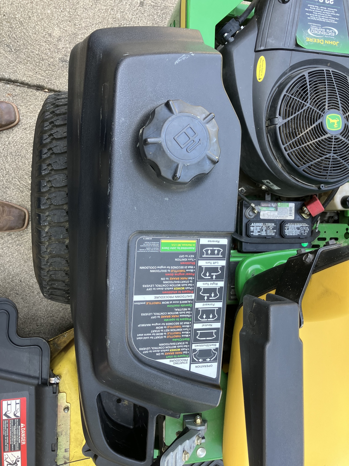 2013 John Deere Z425 Image 5