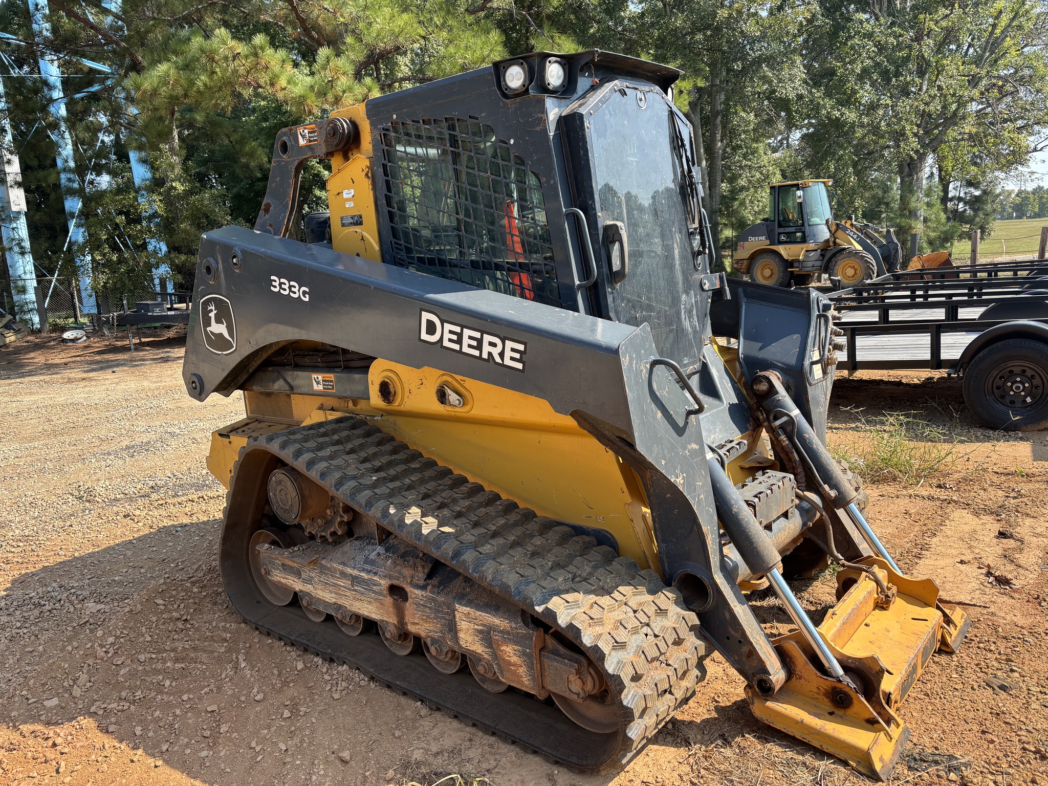 2023 John Deere 333G Image 2