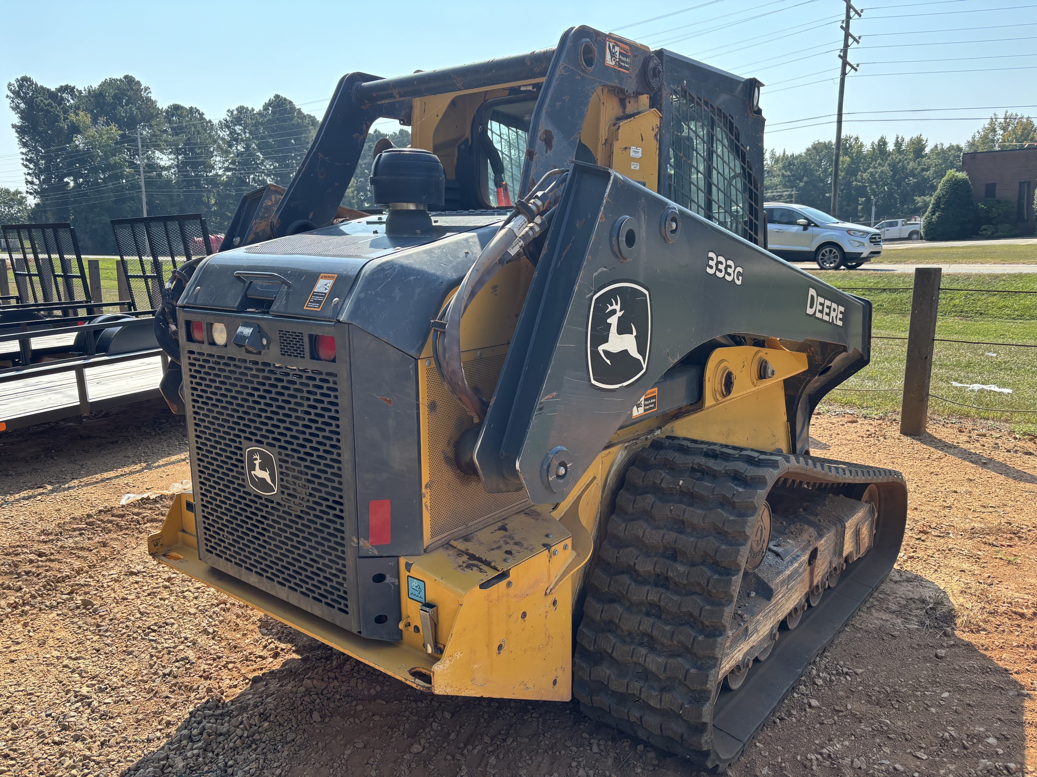 2023 John Deere 333G Image 4