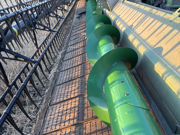 Used 2024 John Deere HD45R Combine Platforms at Horizon Ag & Turf in Lloydminster, AB - Photo4