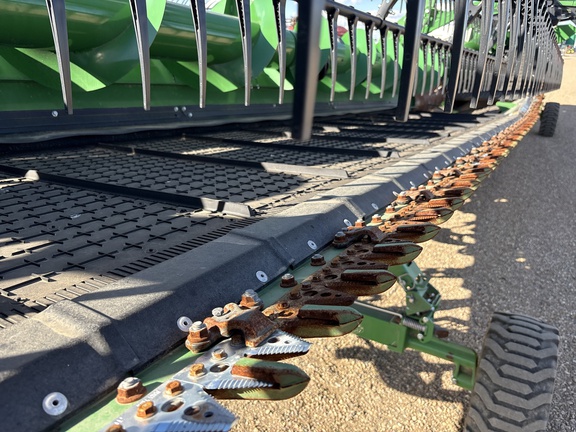 Used 2024 John Deere HD45R Combine Platforms at Horizon Ag & Turf in Wetaskiwin, AB - Photo13