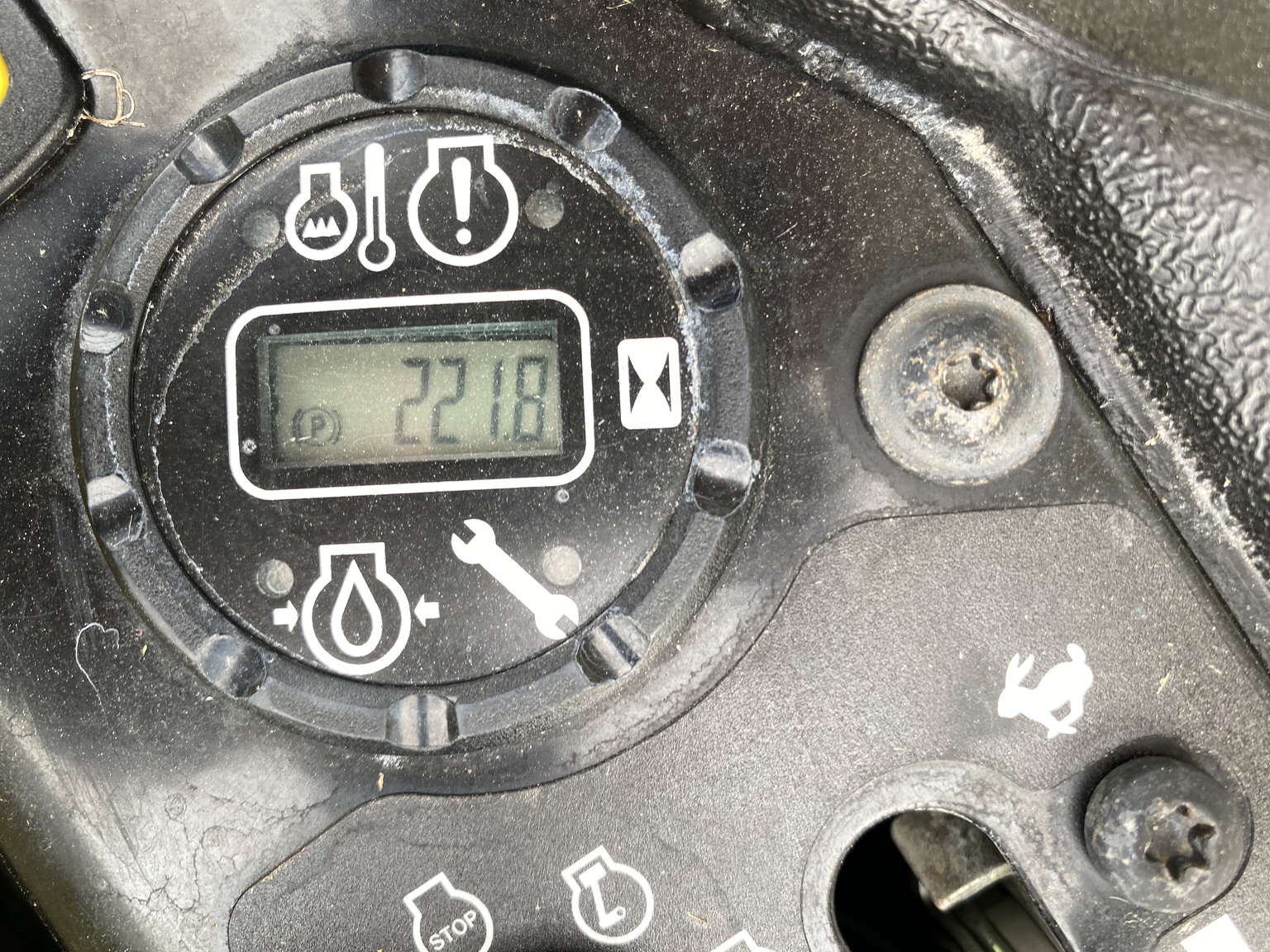 2023 John Deere Z930M Image 7