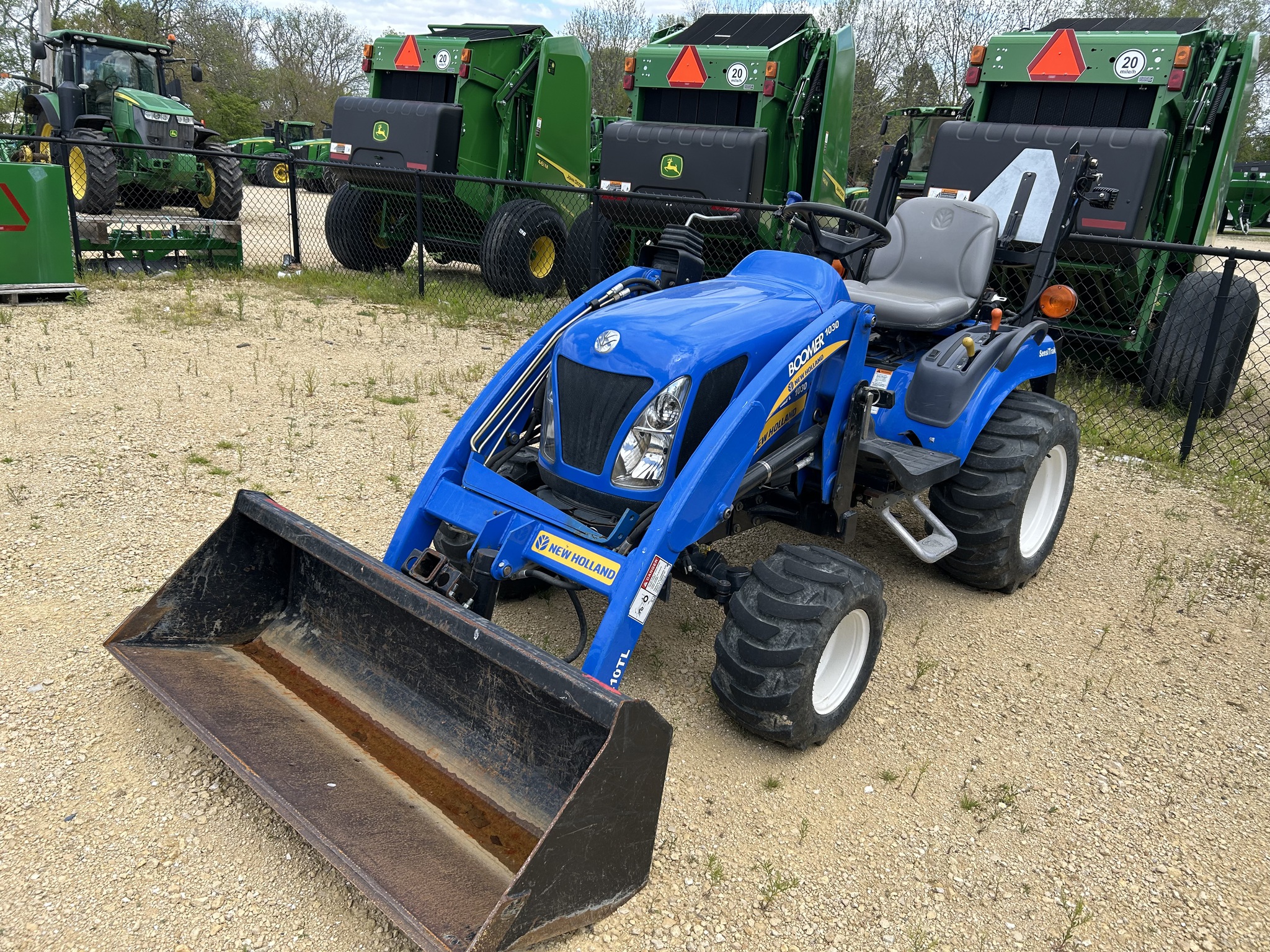  2010 New Holland Boomer 1030 at Heritage Tractor in Freeport, IL