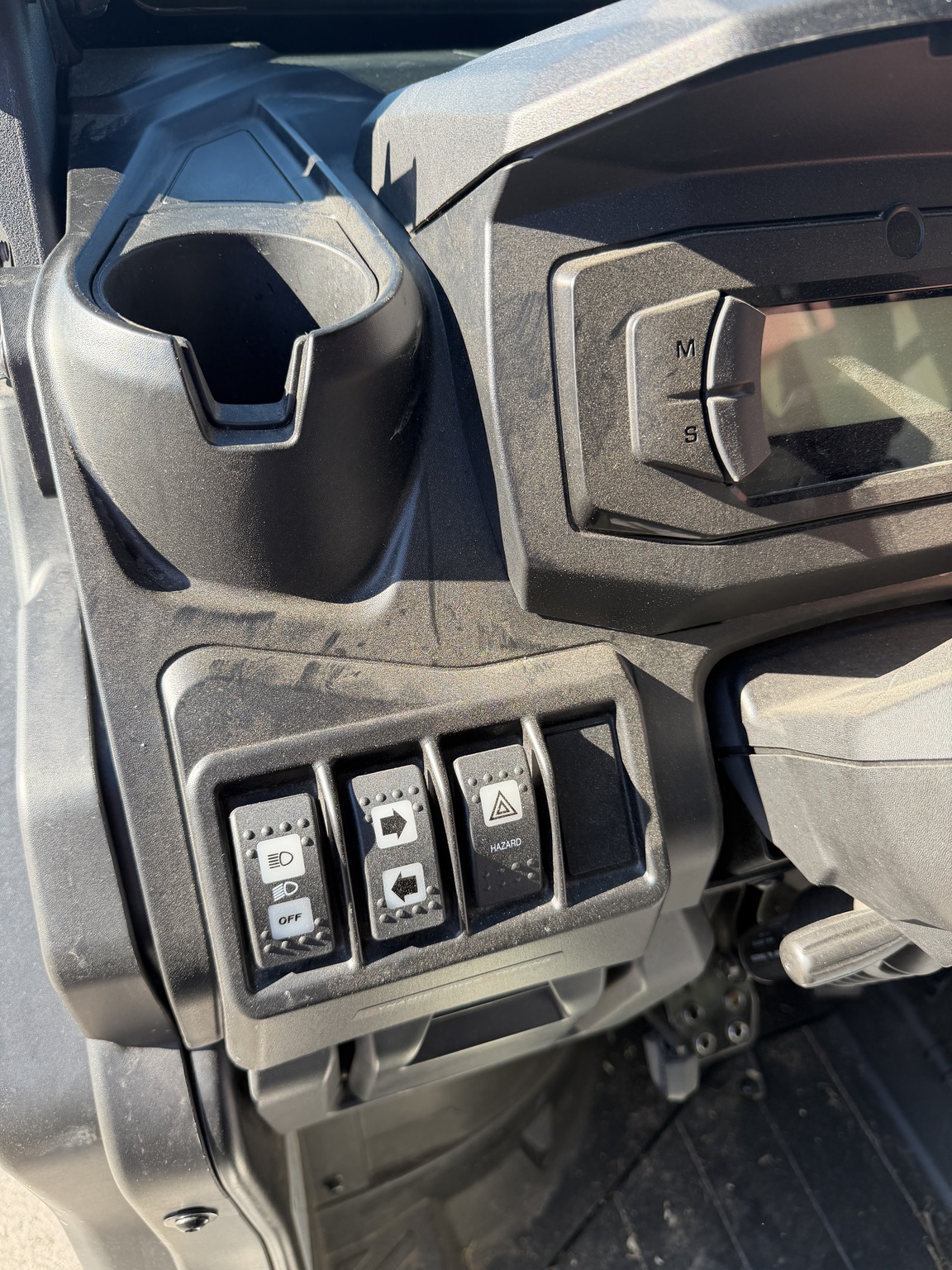 2023 Can-Am Defender HD9 DPS Image 15