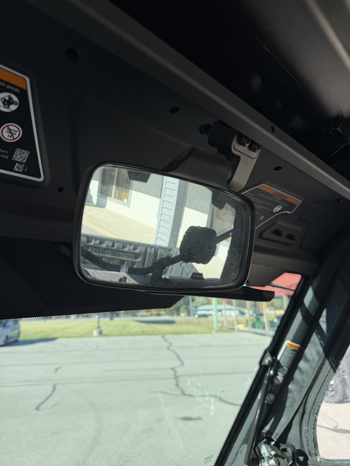 2023 Can-Am Defender HD9 DPS Image 18