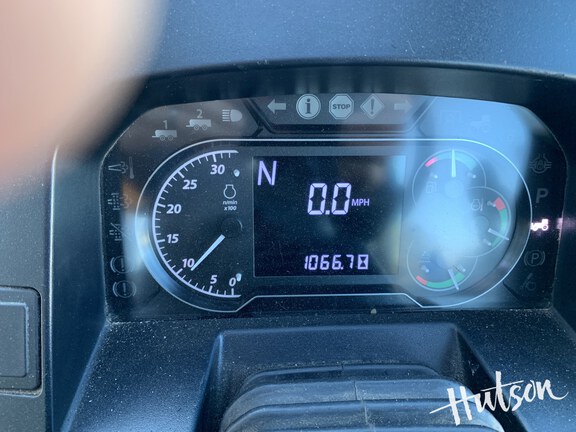 Photo of 2022 John Deere 6105E