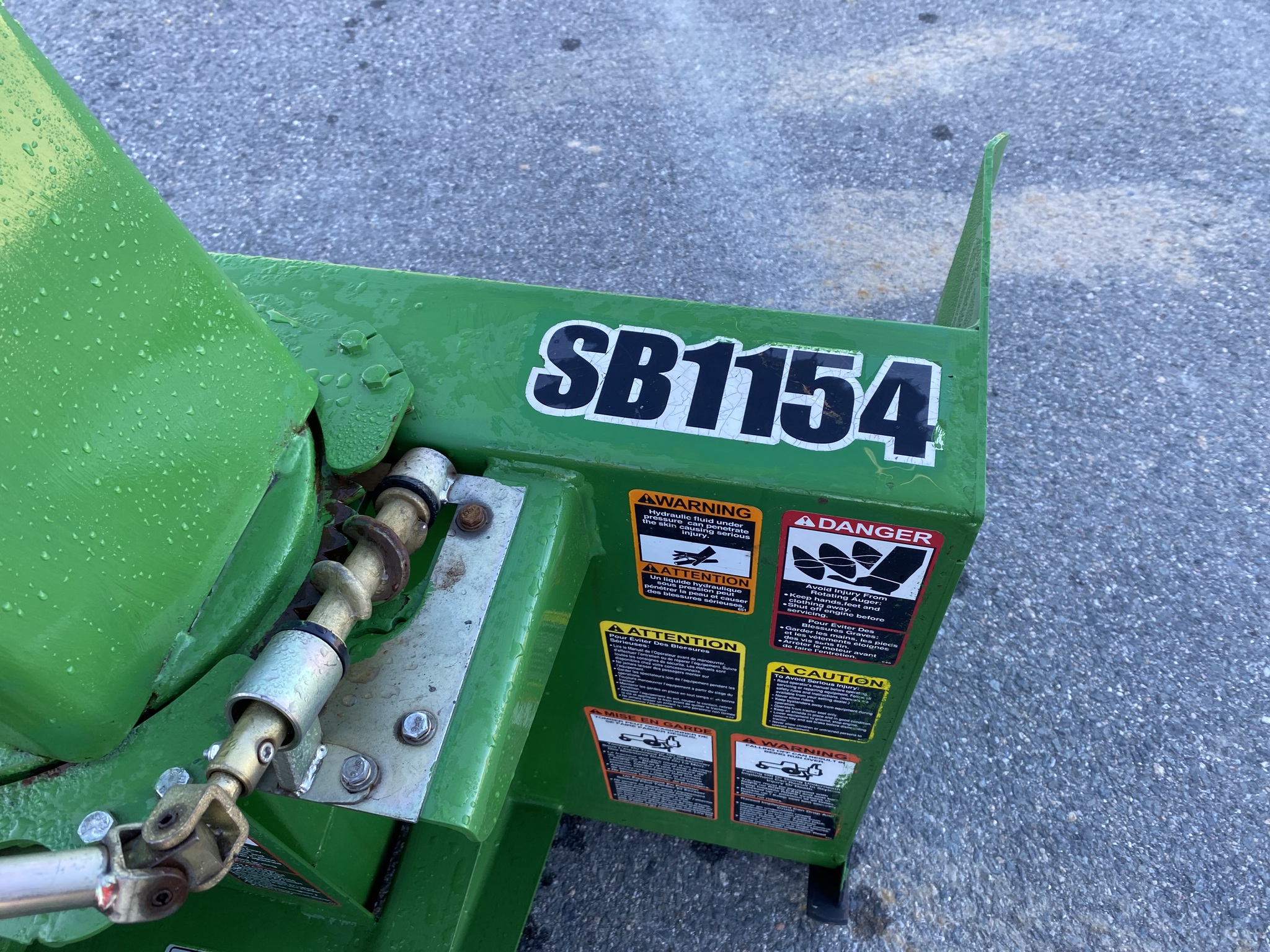 2023 John Deere 1023E Image 11