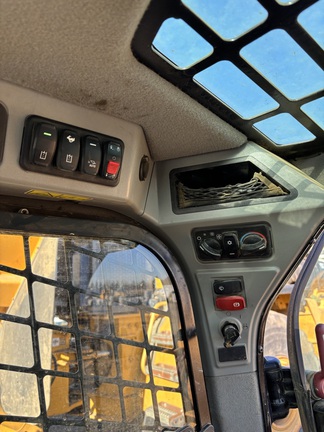 Used 2024 Caterpillar 299D3 Compact Track Loaders at Horizon Ag & Turf in Edmonton West, AB - Photo5