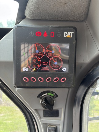 Used 2024 Caterpillar 299D3 Compact Track Loaders at Horizon Ag & Turf in Edmonton West, AB - Photo6