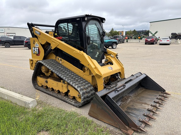 Used 2024 Caterpillar 299D3 Compact Track Loaders at Horizon Ag & Turf in Edmonton West, AB - Photo5