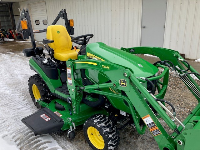 2022 John Deere 1025R