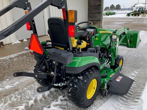 Photo of 2022 John Deere 1025R