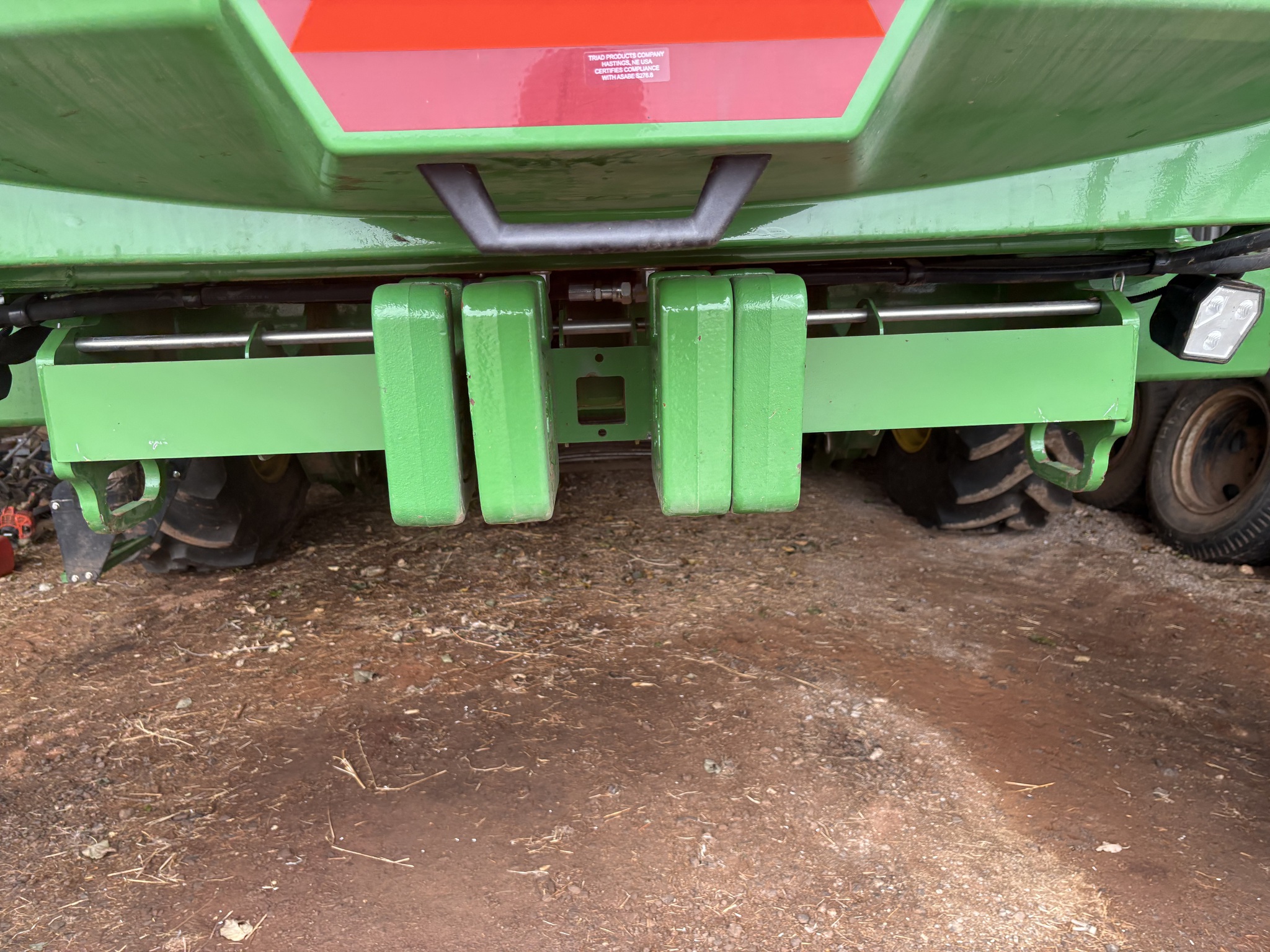 2024 John Deere W235R Image 10