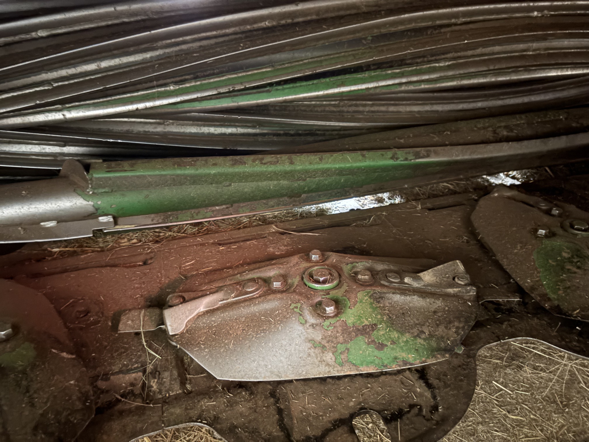 2024 John Deere W235R Image 34