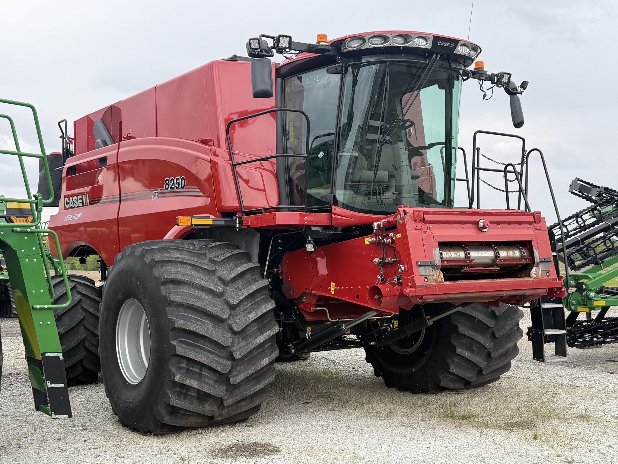 2023 Case IH 8250 Image 2