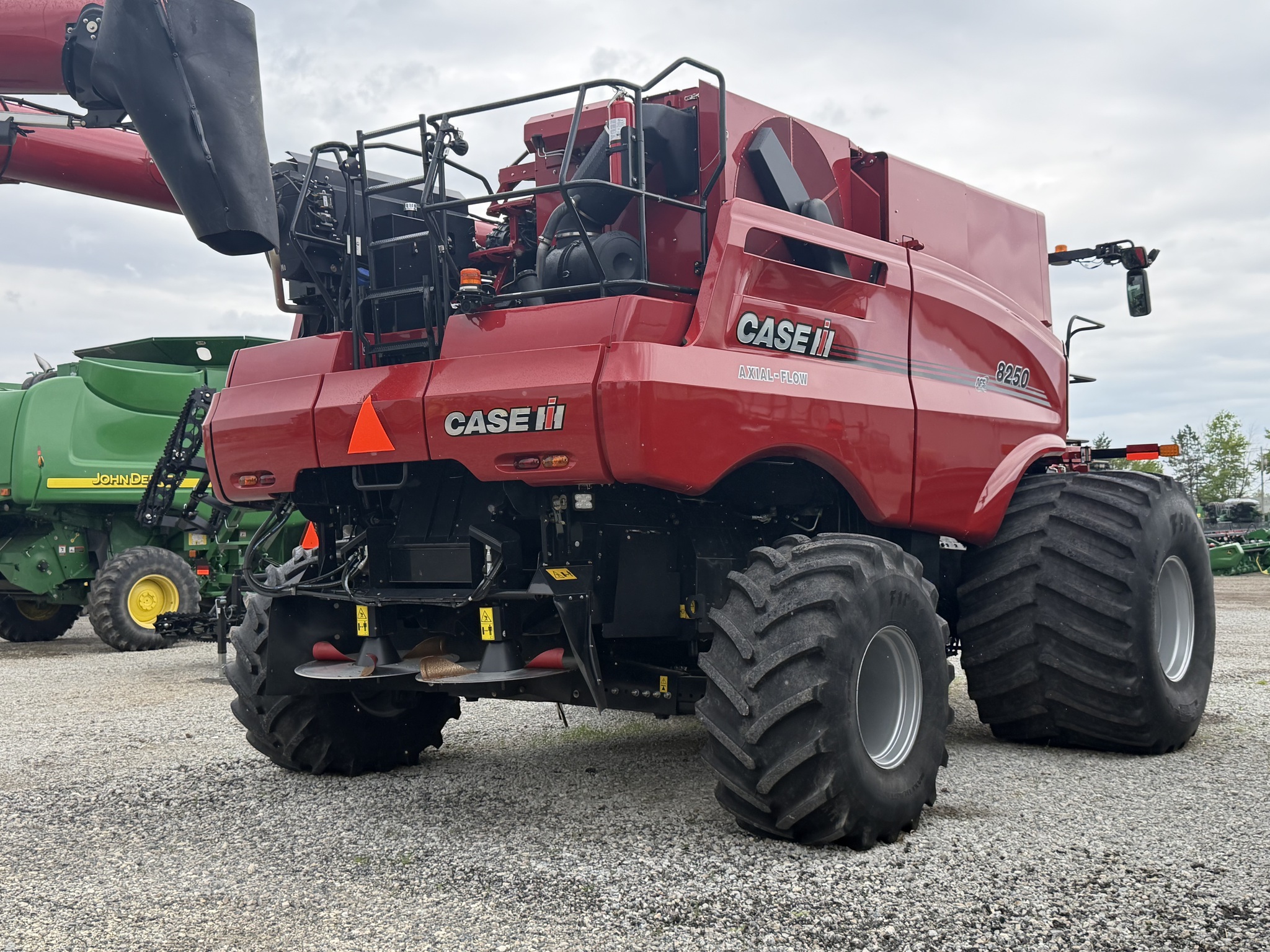 2023 Case IH 8250 Image 3