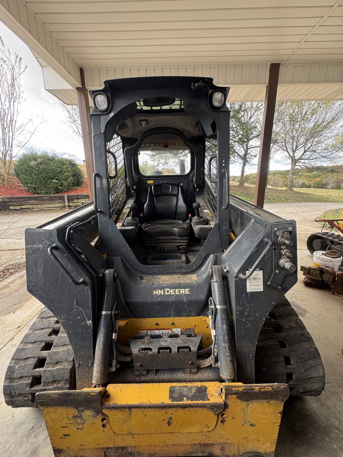 2022 John Deere 325G Image 4