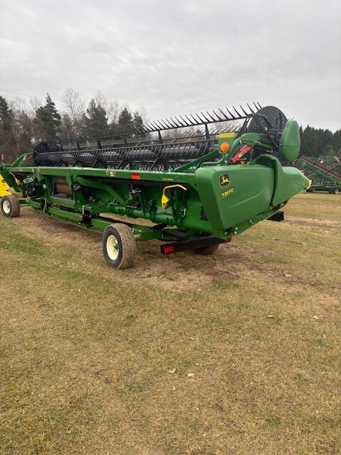2019 John Deere 735FD Image 2