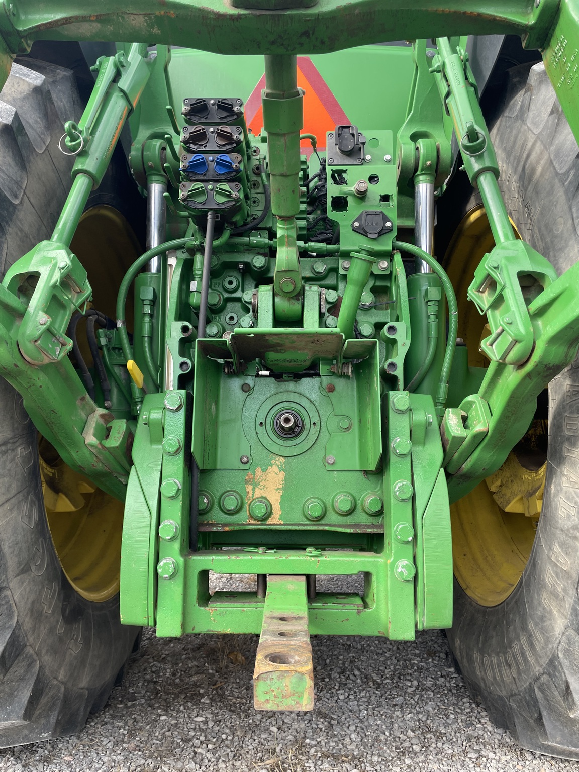 2014 John Deere 7230R Image 10