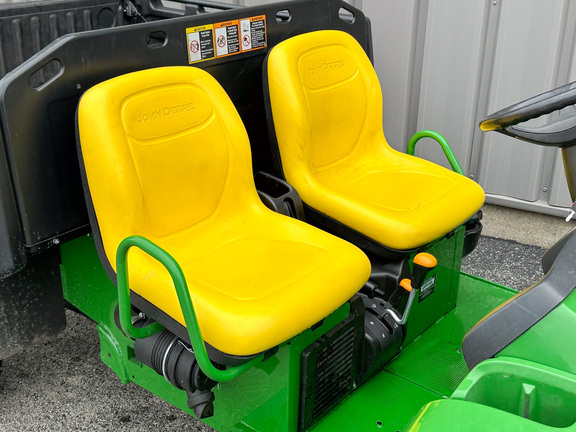 2024 John-Deere TX 4X2