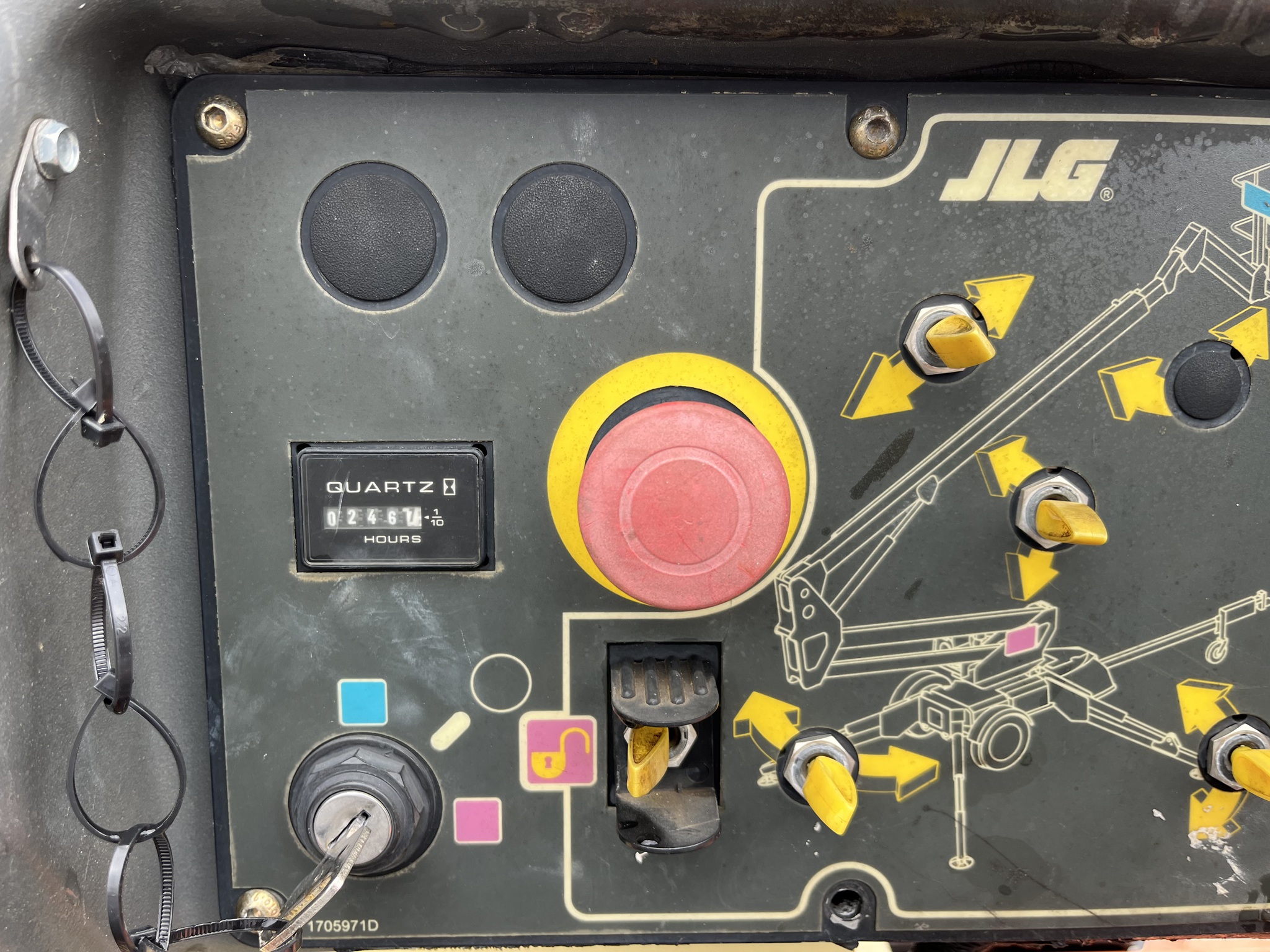 2016 JLG T350 Image 6