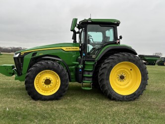  2025 John Deere 8R 340 at Heritage Tractor in Lacon, IL