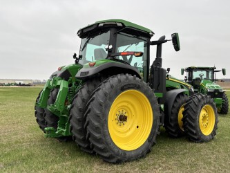  2025 John Deere 8R 340 at Heritage Tractor in Lacon, IL