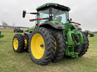  2025 John Deere 8R 340 at Heritage Tractor in Lacon, IL