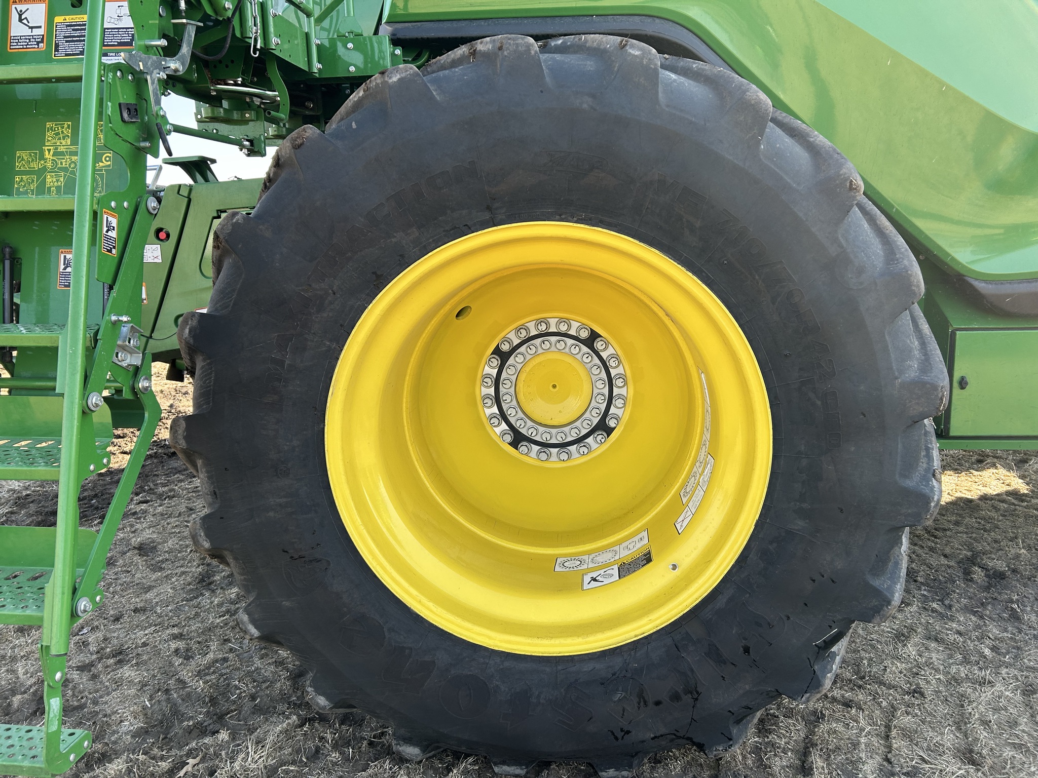  2023 John Deere X9 1000 at Heritage Tractor in Galesburg, IL