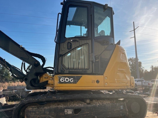 2021 John Deere 60G Image 3