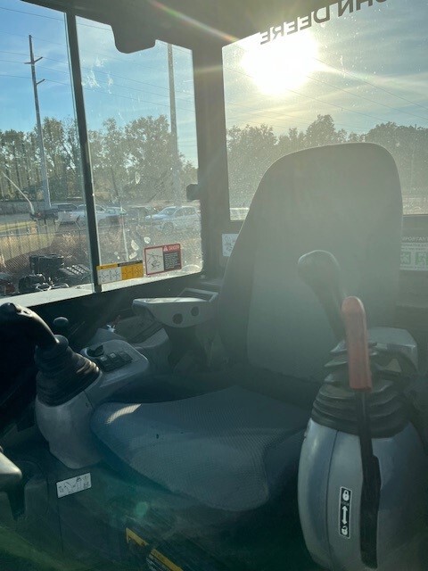 2021 John Deere 60G Image 8