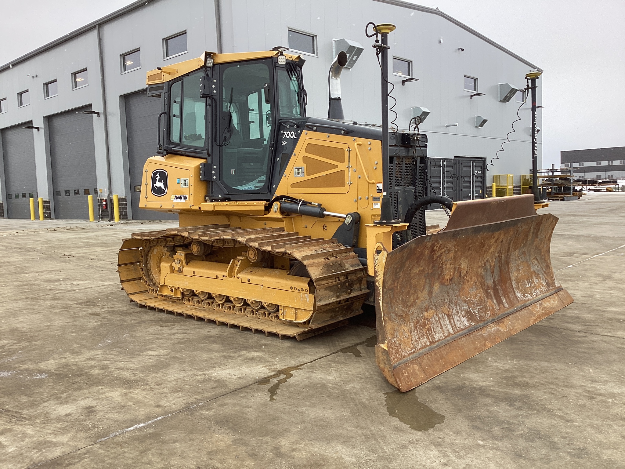 2020 John Deere 700L Image 4