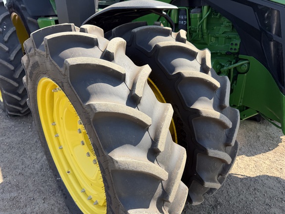 2025 John Deere 8R 410 - Photo12